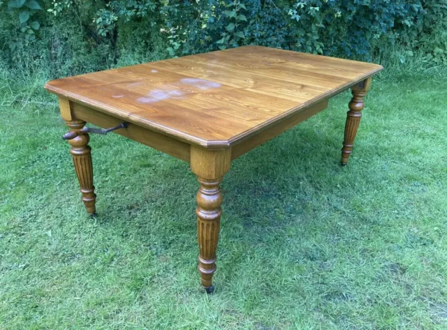 Antique Reproduction Extending Wind Out 6-8 Seater Country Dining Table #M