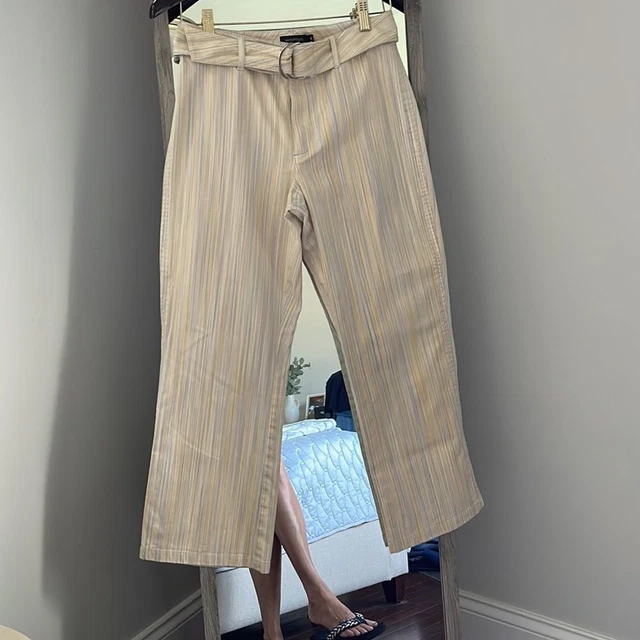 Womyn Cropped Striped Pants with belt buckles. Size 6 Yellow/gray tones.