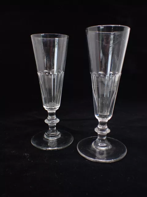 Ensemble de deux flutes à champagne anciennes cristal soufflé Baccarat XIXeme