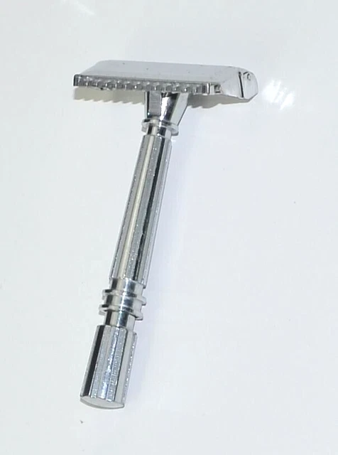 1930s Era Gem Micromatic Open Comb Single Edge Razor, NICE SHAPE