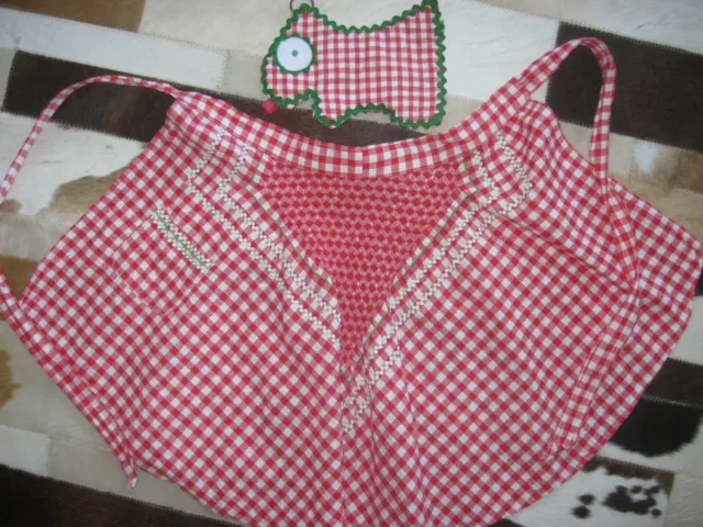 1950's Smocked/Embroidered Red & White Check Apron & Matching Pot Mitt.Gorgeous!
