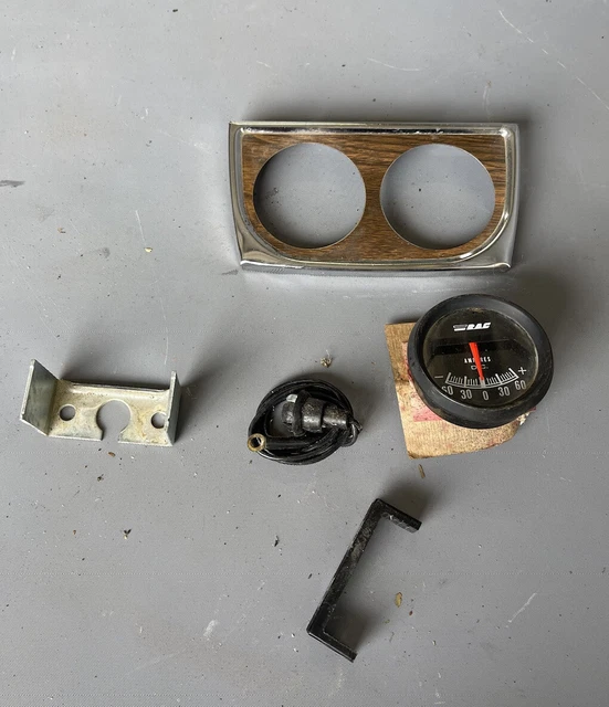 VINTAGE AMP GAUGE SW Stewart Warner RAC Woodgrain gauge set pod Mustang