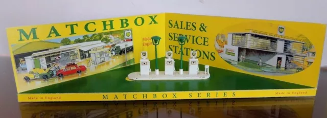 Matchbox Lesney Display / Sales and Service Stations BP for cars and trucks+
