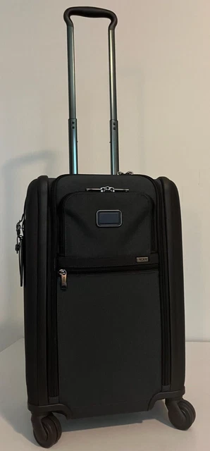 Tumi International Dual Access 4-Wheeled Carry-On – Alpha 3 – Anthracite