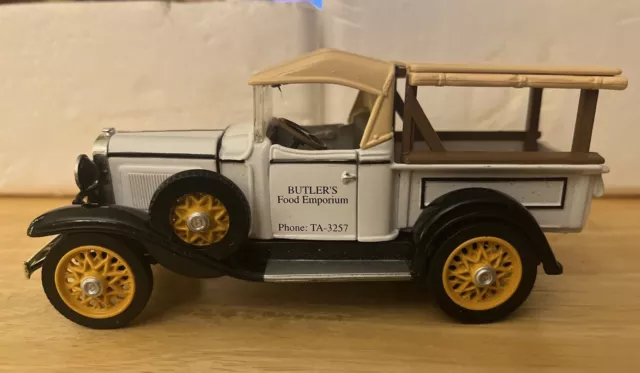 1932 Chevrolet Roadster Pickup 1/32 Diecast White Truck Butlers Food Emporium