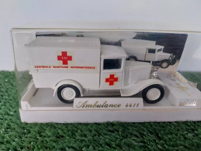 Citroen Ambulance C4 4411 1/43  Solido