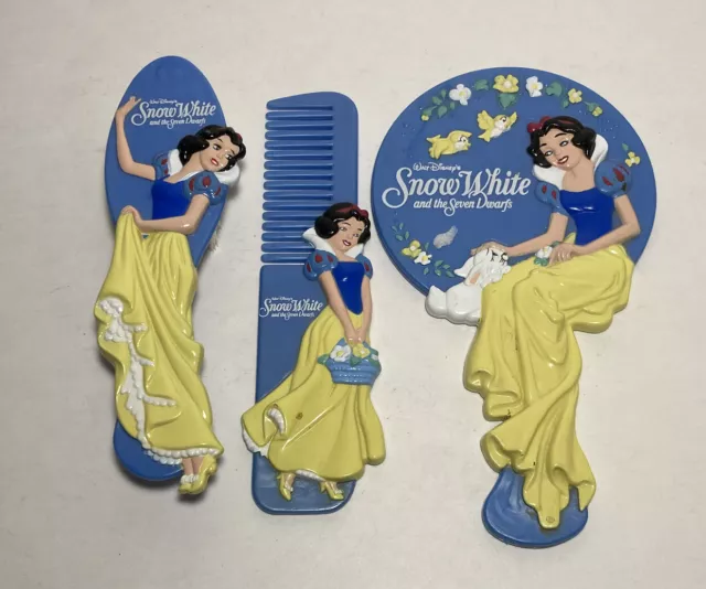 Vintage Disney Snow White & the Seven Dwarfs Plastic Mirror Brush & Comb 1993