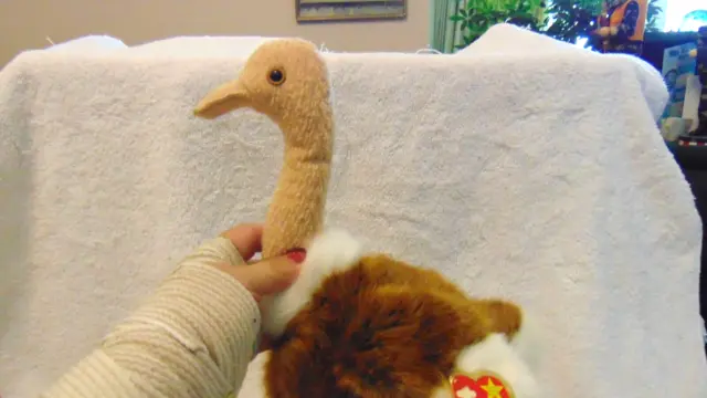 Ty Beanie Baby Buddies Stretch Ostrich Large Plush Stuffed Animal Toy 16" W Tag.