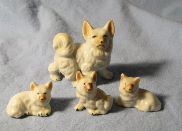 VINTAGE SAMOYED / SPITZ 4 Pc. DOG FAMILY - PORCELAIN FIGURES - OCCUPIED JAPAN