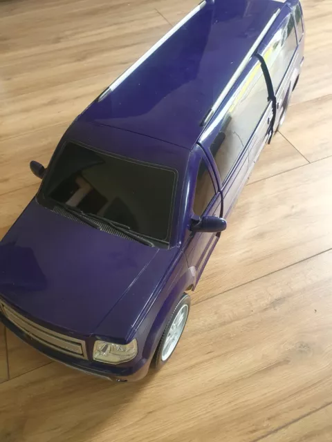 Barbie stretch limo online