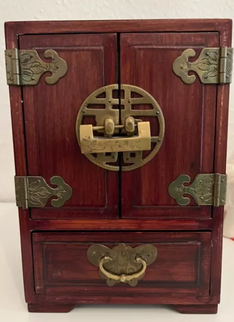 Wunderschöner, chinesischer Vintage Mini Schmuckschrank-eine Rarität!