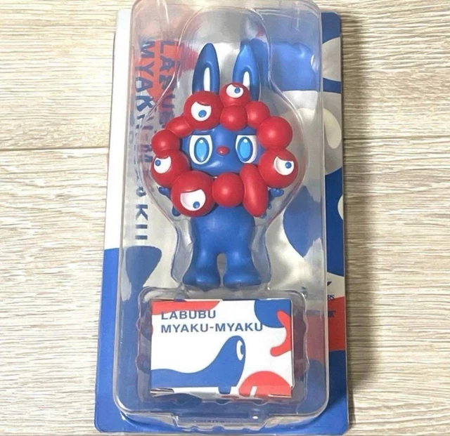 LABUBU MYAKU-MYAKU ストラップ The exclusive LABUBU MYAKU-MYAKU Strap Figure, a special