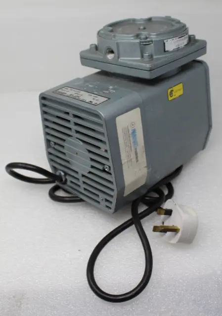 GAST DOA-V113-AC Air Compressor Vacuum Pump 230V
