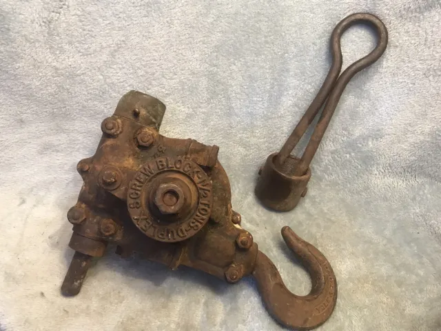 Vintage Yale & Towne Chain Hoist 1 1/2 Ton Duplex Swivel Pulley W/tool- Period