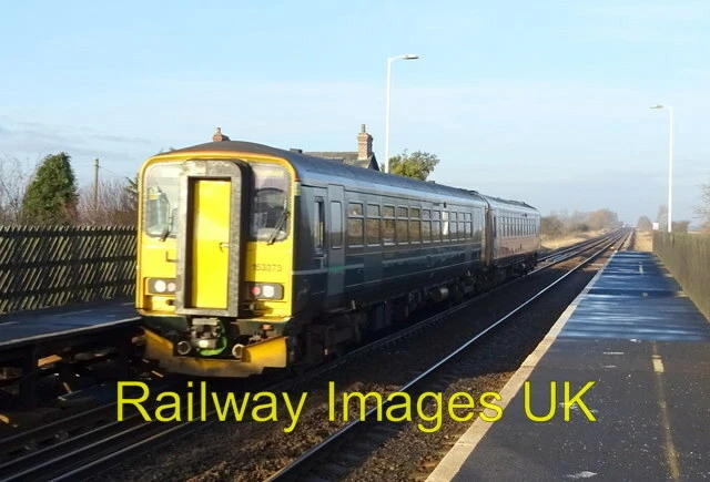 R153 Rly RAILWAY PHOTO CLASS 153 DMU - Northern Rail 153373 Broomfleet c2019 £2. ...