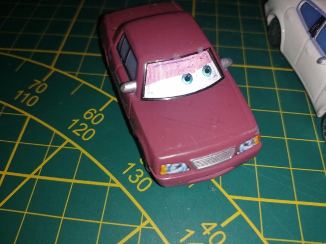 lot de  voitures cars disney pixar  mattel metal  d occasion 2