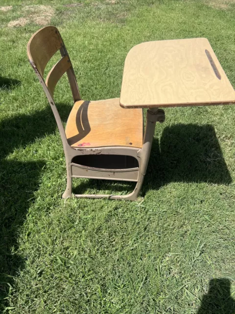 Vintage School Student Child Desk/Chair w/Cubby ENVOY American Seating Style 3