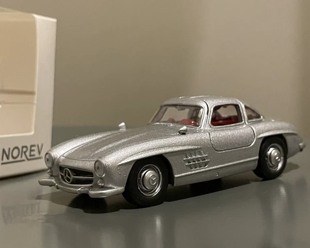 Jouet Ancien Joyax France – Mercedes 300 SL Papillon En Tôle Lithographiée 14cm