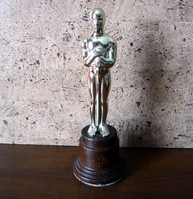 STATUETTA OSCAR DI Plastica Dorata e Base in Legno 15 cm Oscar Award -  Usata EUR 9,99 - PicClick IT