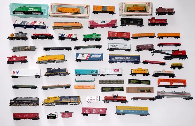 Locomotive Train Car LOT HO Scale Bachmann Union Pacific Tyco Athearn Freight