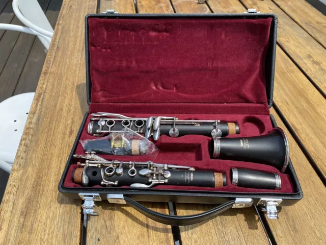 Yamaha YCL-64 Professional Bb Grenadilla Wood Clarinet Original Case Very Nice