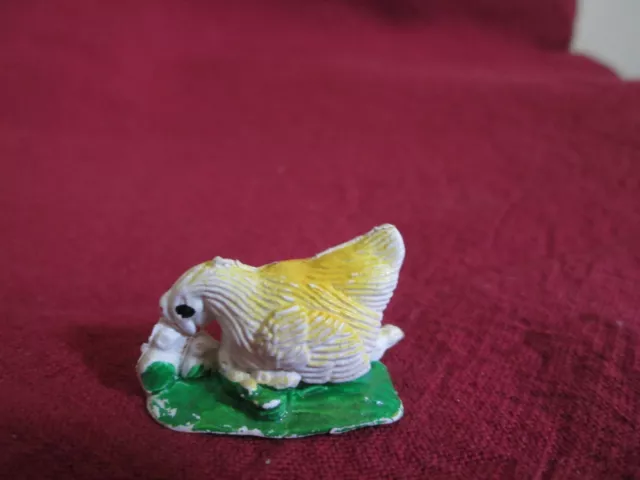 Chalk Chalkware Hen Chicken 3 Baby Chicks Miniature Farm Barnyard 1 1/4" Wide