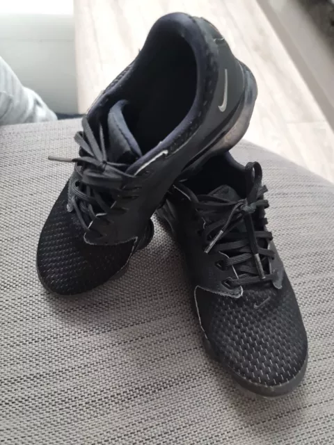 vapormax triple black junior