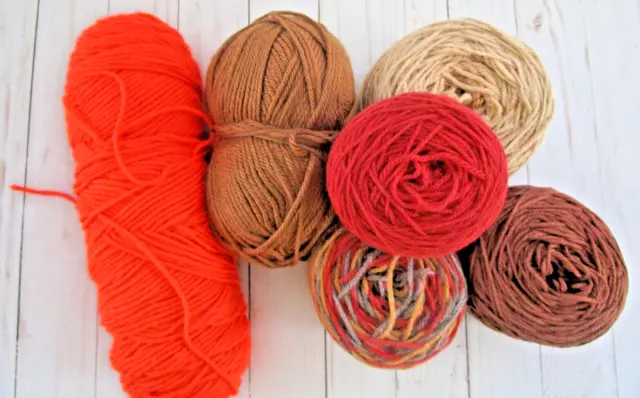 Assorted Yarns, Scrap Yarns, Lot yarns - Brown- Beige -Orange Multi 2