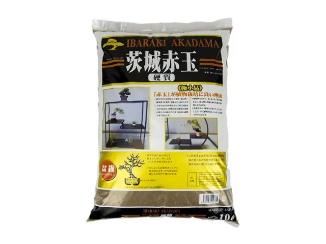 Akadama dur qualité Ibaraki extra fin 0/2 mm (8 kg - 10 lt), pour bonsaï shoihin