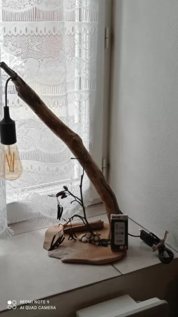 Abat jour en bois flotté , pierre,avec télécommande pour régler la lumière