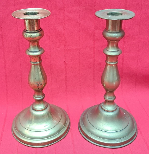 Pareja de candelabros de bronce, siglo XIX