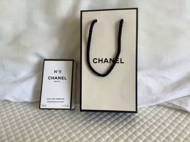 Chanel no 5 eau de parfum 50 ml nib with gift bag