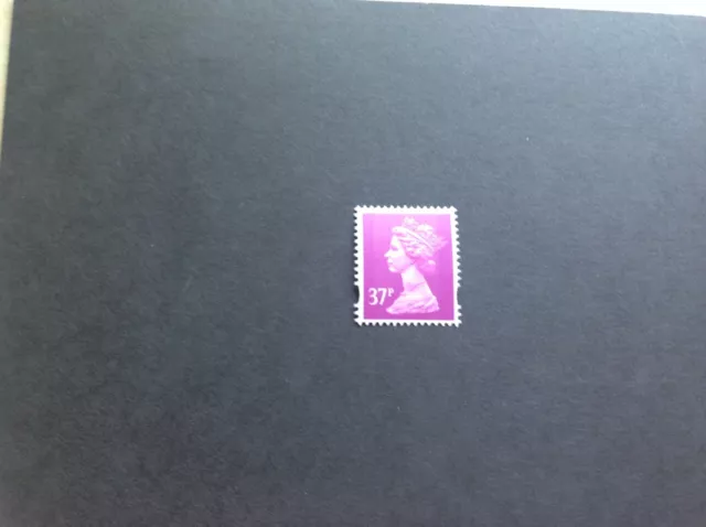 GB QEII MNH STAMP LITHO Machin Definitive SG Y1779 37p BRIGHT MAUVE 2B