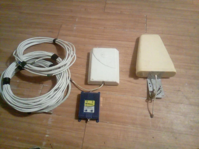 Wilson Electronics AG Pro 70 Cell-phone Signal Booster With Antennas And Cables