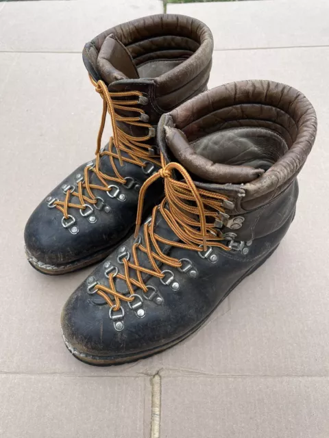 Vintage Lowa Hiking Boots Men’s US Size 8.5-9 Brown Leather Similar To Danner