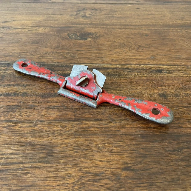 Vintage Record A64 Flat Bottom Spokeshave; England. SHARP.