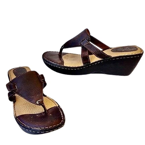 BOC Born Concept Sandal Brown Thong Wedge Leather Womens 9