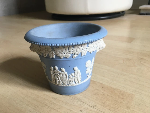 Jasperware Jasper Ware Lion Head Handle Planter -- Dudson Wedgwood Adams ???