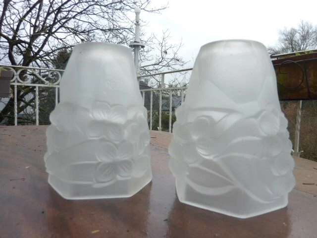 Lot de 2 Anciennes tulipes en pate de verre art déco degué signé Ros Lampe