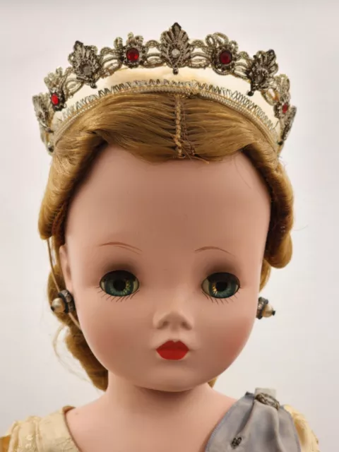 Vintage Madame Alexander Cissy Queen 1953 Doll