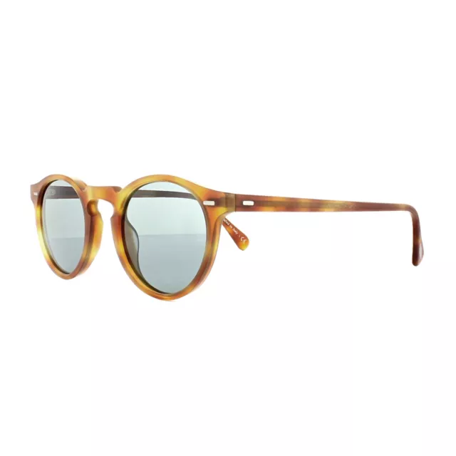 Gregory deals peck lunette
