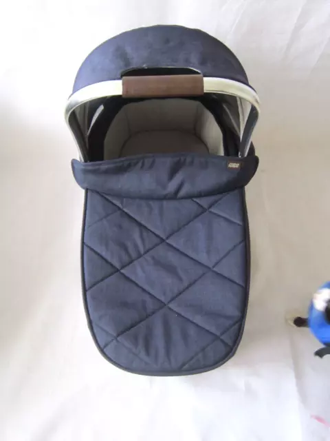 Mamas & Papas Carrycot Flip / XT2 XT3 / Ocarro Navy