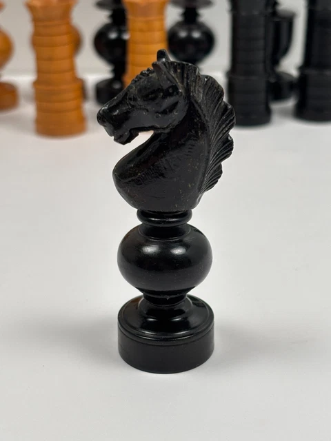 Tour Noire En Bois Sculpté Pour Jeu D'échecs Ancien - Vendue à L'unité, Occasion, Parfaite Pour Remplacer Une Pièce Manquante