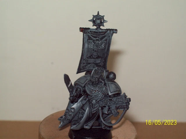 Warhammer 40k Space Marines Captain Assault on Black Reach Fully Assembled Warhammer 40k Space Marines Captain Assault on Black Reach Fully Assembled