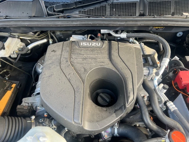 ISUZU D-MAX ENGINE 1.9 Rz4E 1898Cc Complete 2021-2023 Dl20 Dl40 £5,520. ...