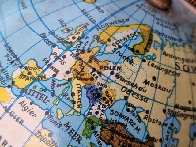 alter kleiner Globus aus Blech mit Deutschem Reich und Länder vor 2. Weltkrieg 2