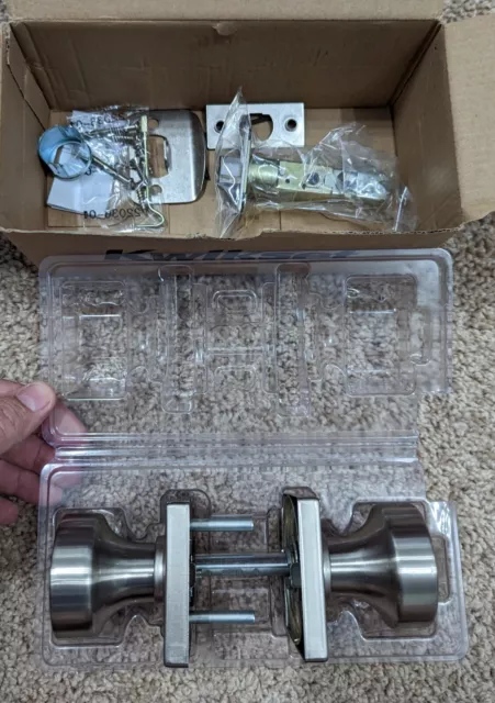 Kwikset 97300-938 Pismo Privacy Square Modern Door Knob Satin Nickel