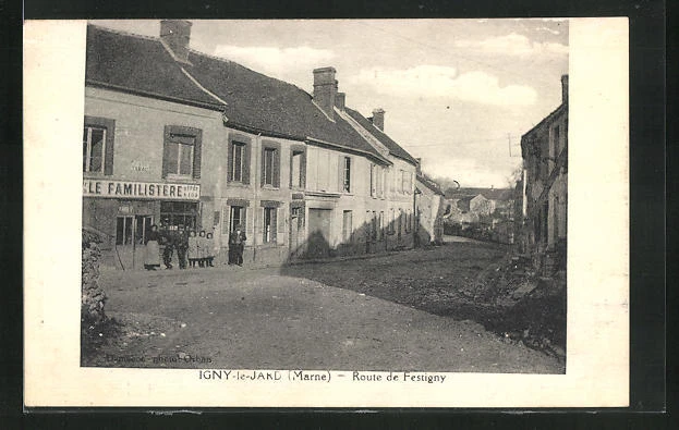 CPA Igny-le-Jard, Route de Festigny, vue partielle