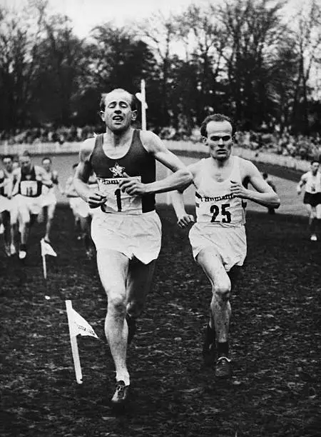 Zatopek Emil Long distance runner Czechoslovakia time Olympic - 1955 Old Photo 3