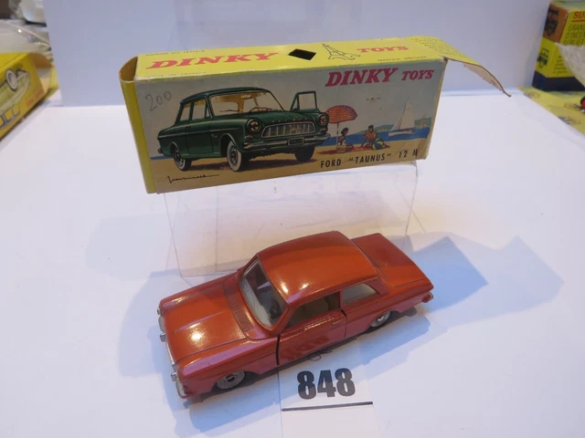 Dinky Matchbox DY031/B - Ford Thunderbird 1955 Rouge, Comme Neuf En Boîte